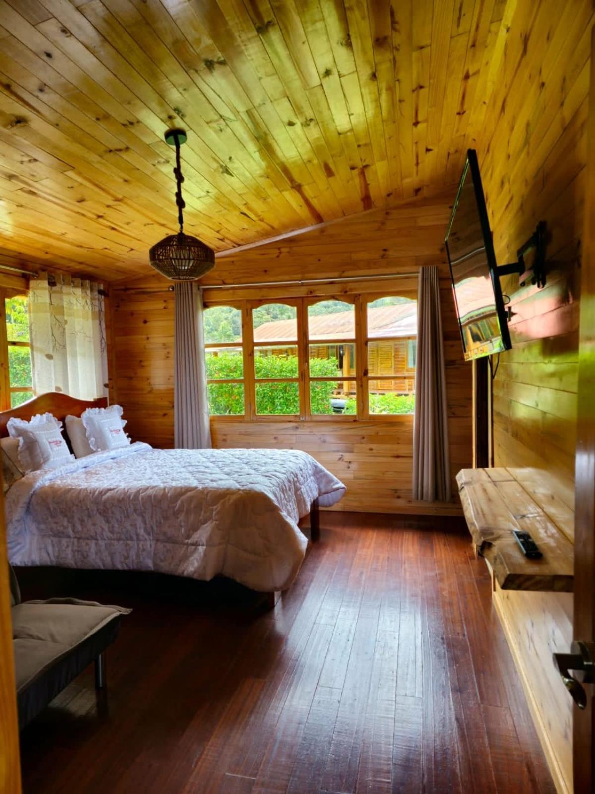 HASSINGER RANCH Cabañas Oxapampa Exterior foto