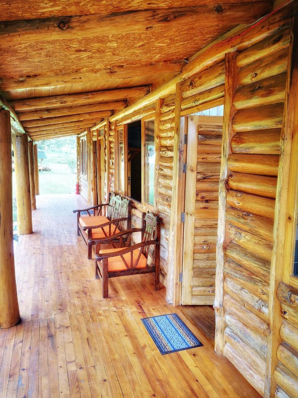 HASSINGER RANCH Cabañas Oxapampa Habitación foto