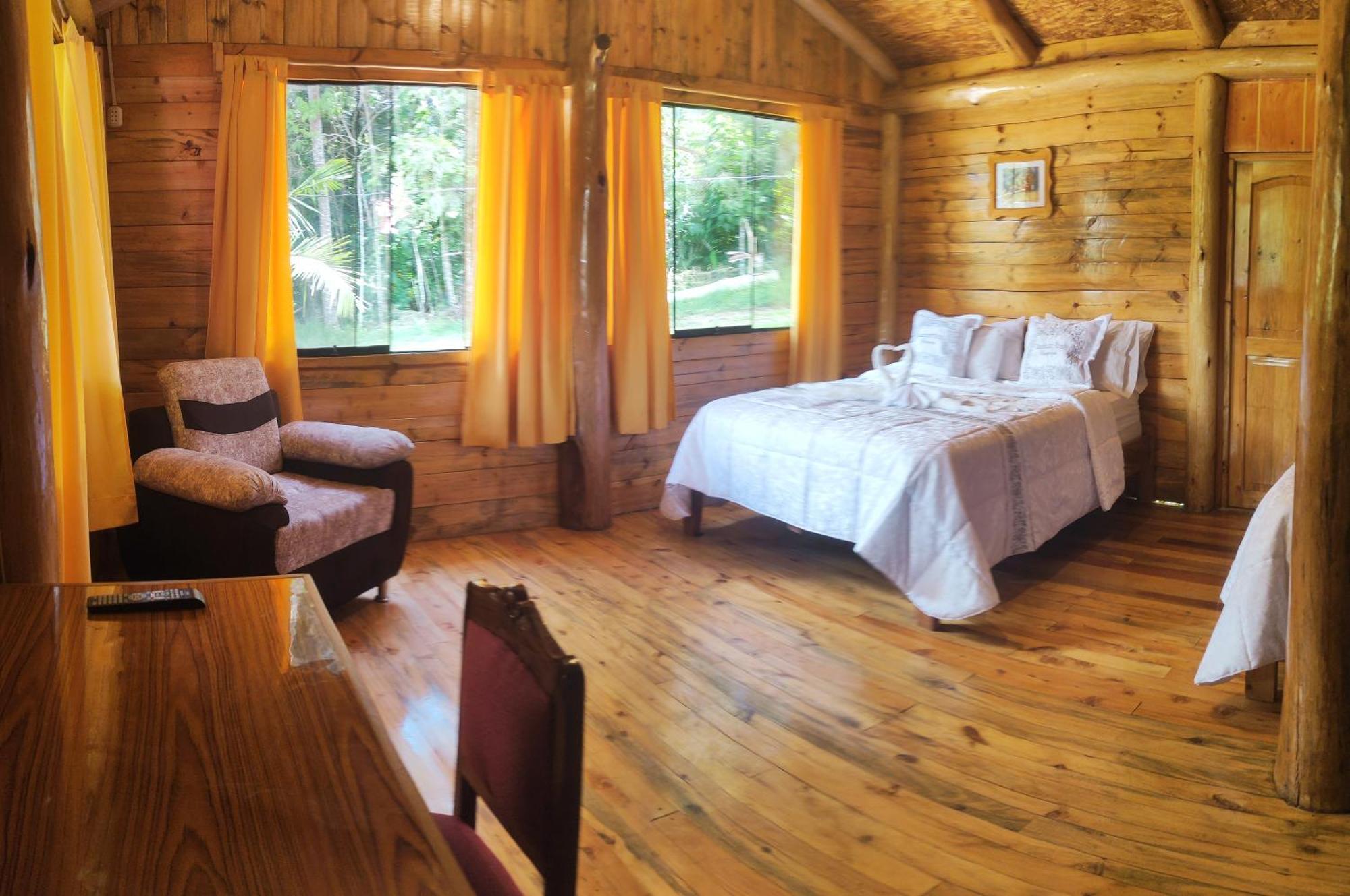 HASSINGER RANCH Cabañas Oxapampa Habitación foto